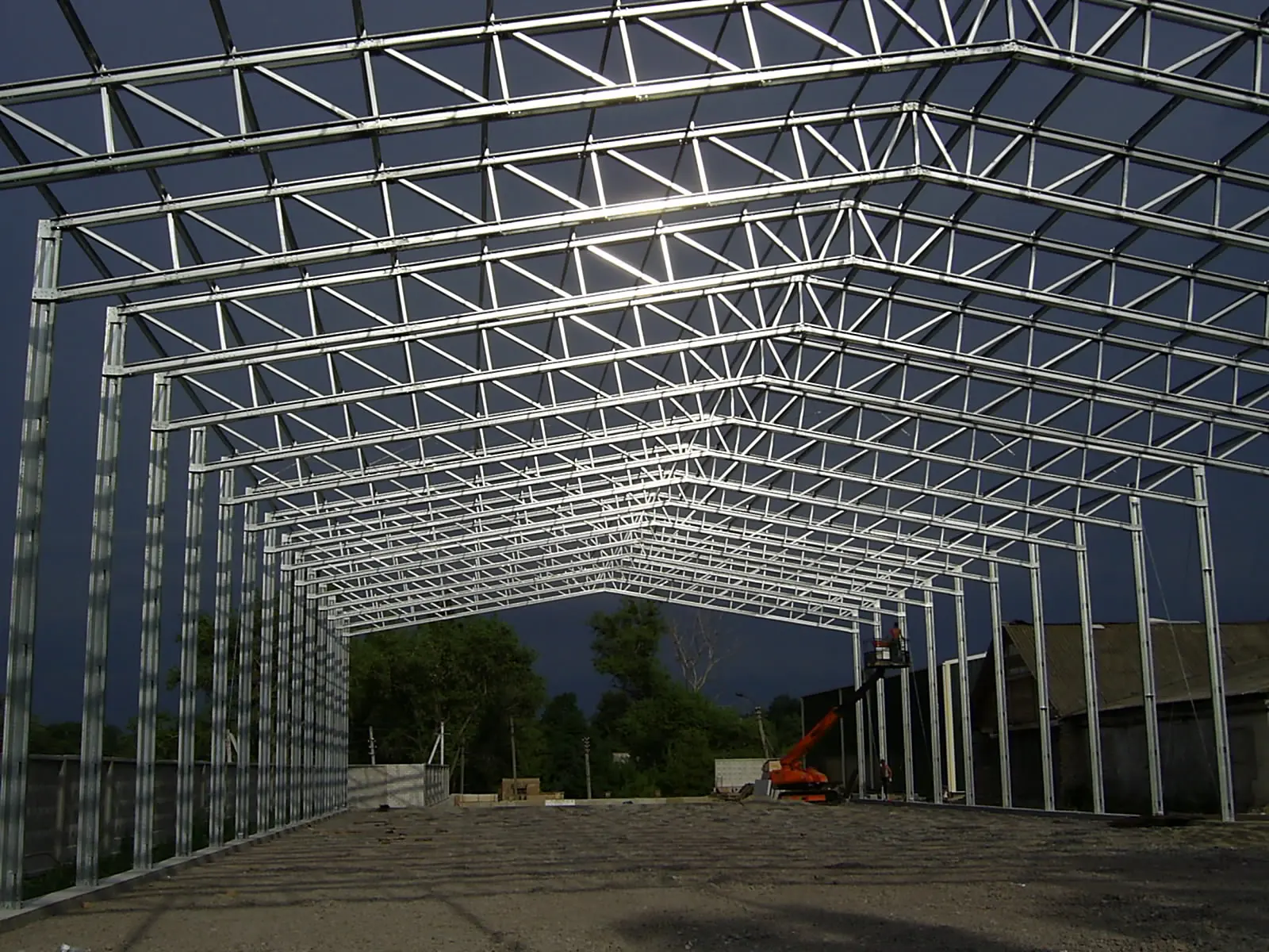 Frisomat — steel buildings since 1978