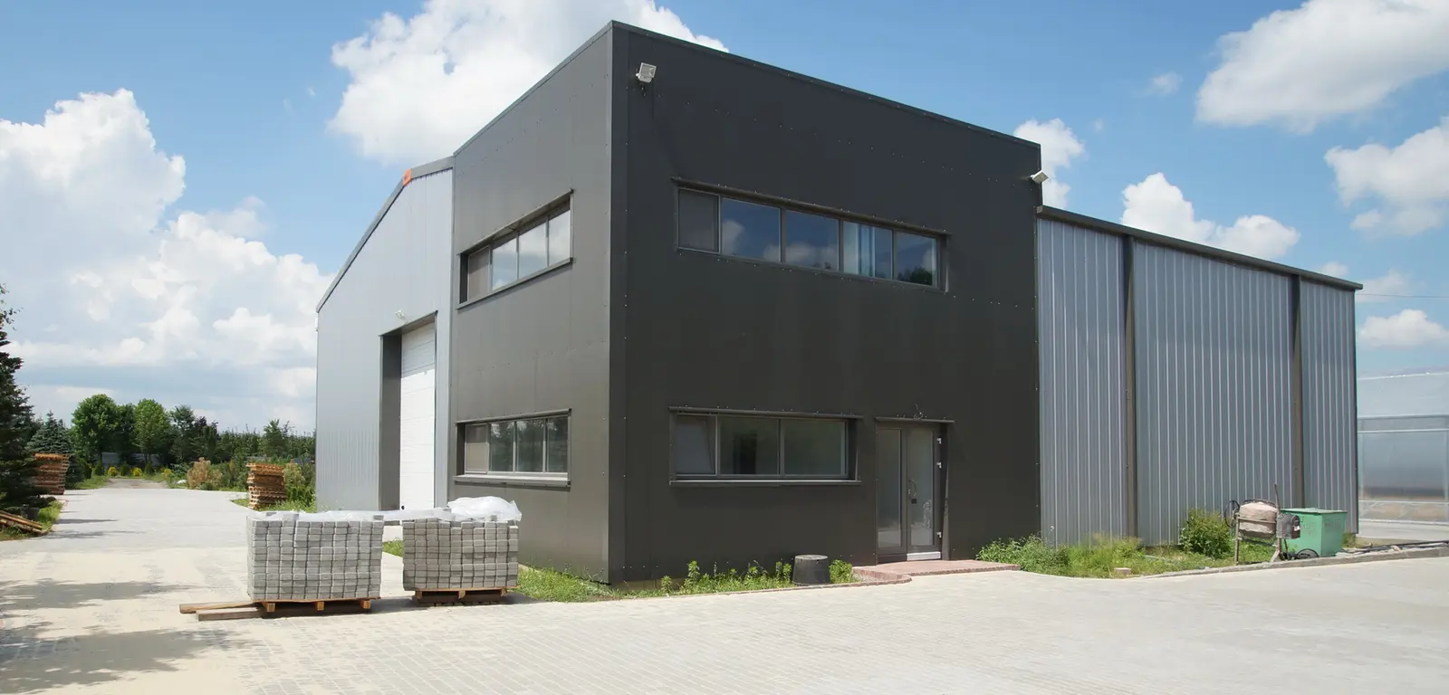 Frisomat steel buildings — from quote to assembly